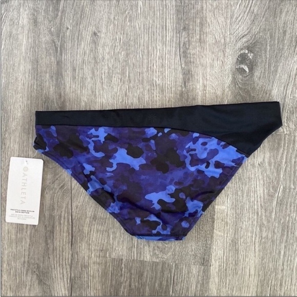 Athleta Freestyle Camo Small, cheeky coverage Sz M NWT - Picture 5 of 9